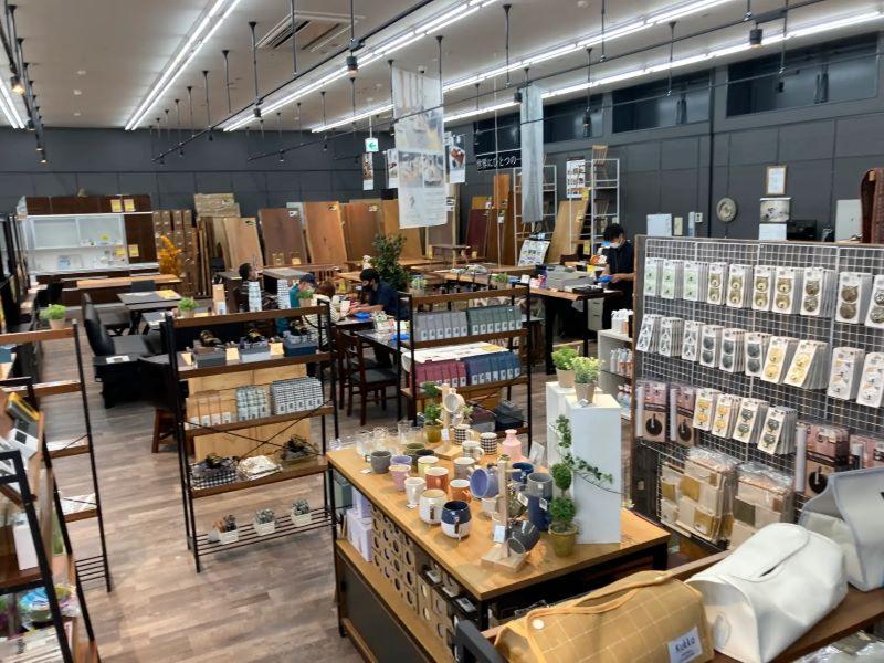 ビッグウッドFC松山北店のアルバイト・バイト求人情報-03