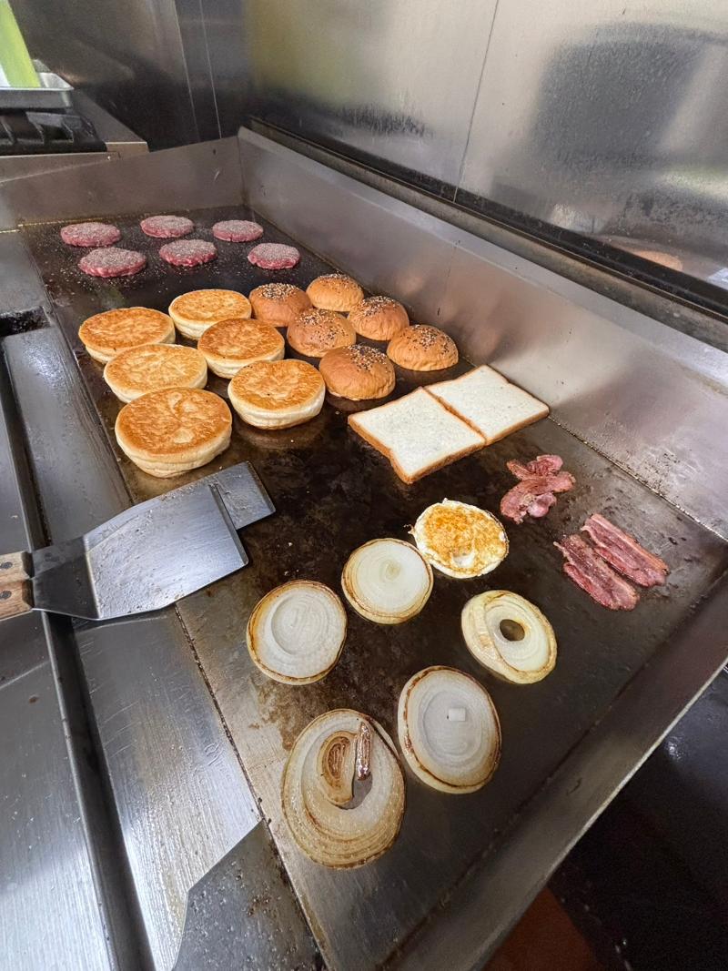 CHANgES Burger(チェンジイズバーガー)のアルバイト・バイト求人情報-04