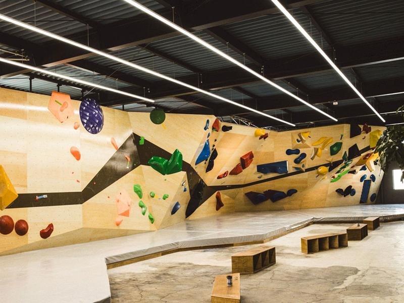 ３７８株式会社の求人・転職情報