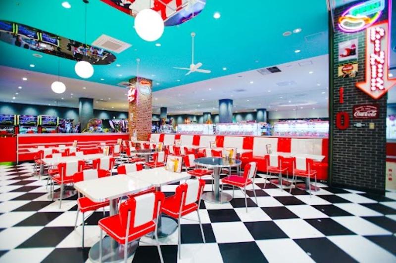 株式会社イオンファンタジー　Feedy Diner 綾川店のアルバイト・バイト求人情報-03