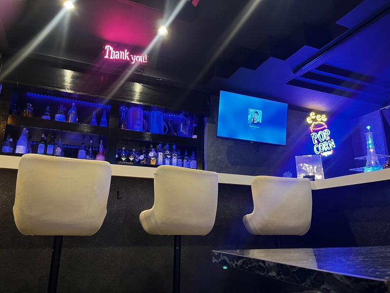 BAR Phoenix(フェニックス)のアルバイト・バイト求人情報-02