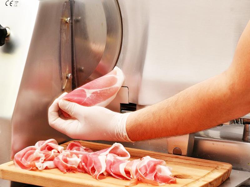 肉の雅屋(みやびや)北海道帯広プロセスセンター/(株)バリューネットワークのアルバイト・バイト求人情報-05