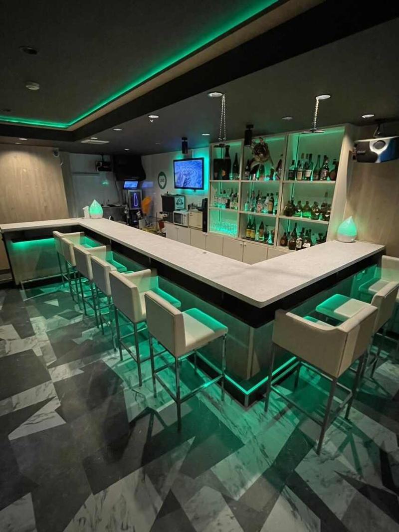 Bar LIKEのアルバイト・バイト求人情報-01