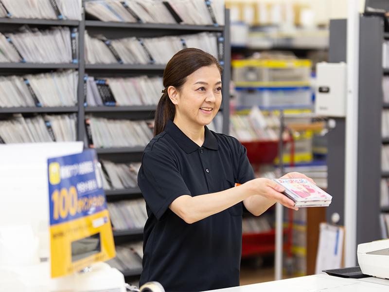 ブックオフコーポレーション株式会社(草加セーモンプラザ店)のアルバイト・バイト求人情報-03