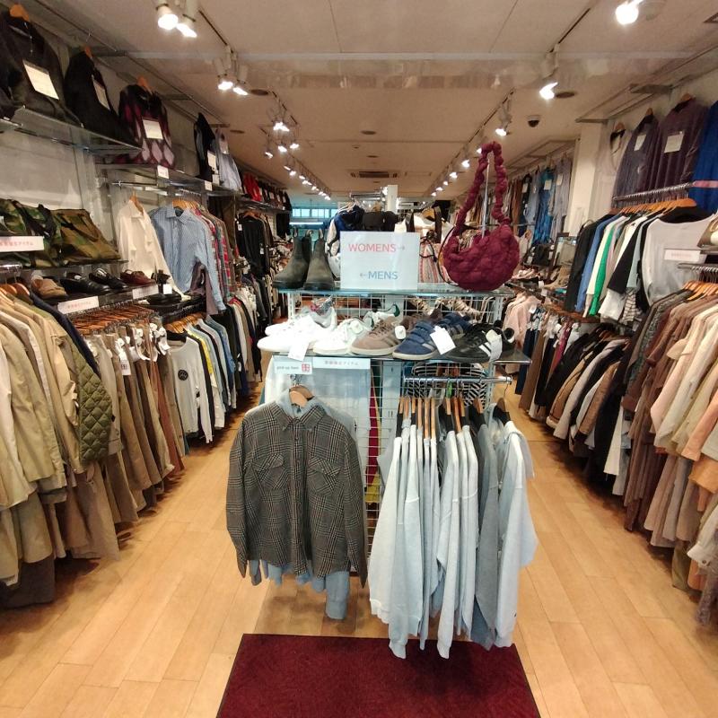 株式会社リンク(ブランド古着BAZZSTORE)のアルバイト・バイト求人情報-03