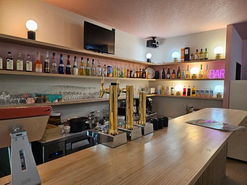 uptoo cafeのアルバイト・バイト求人情報-04