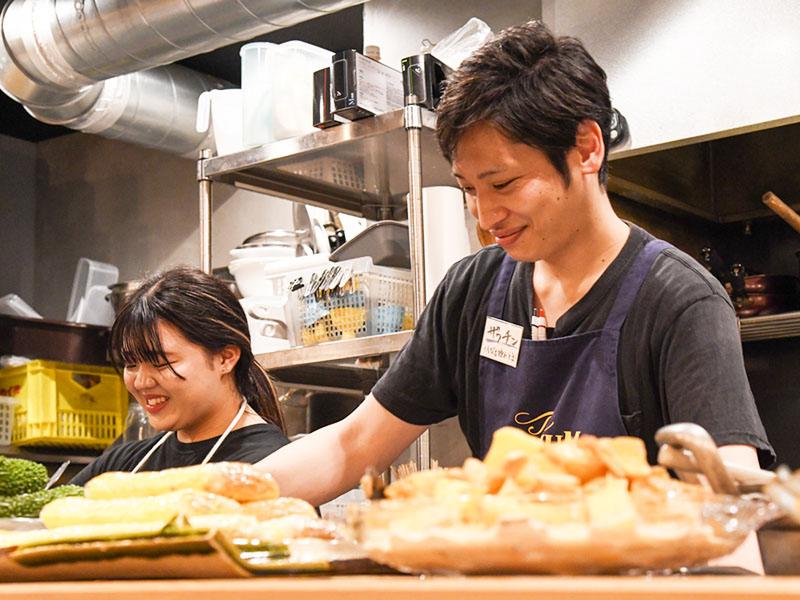 焼き鳥と酒 かしわ屋治兵衛 丸の内本店