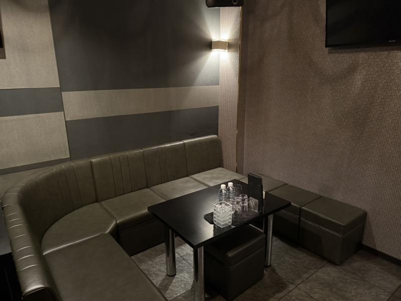 Lounge Bloomのアルバイト・バイト求人情報-03