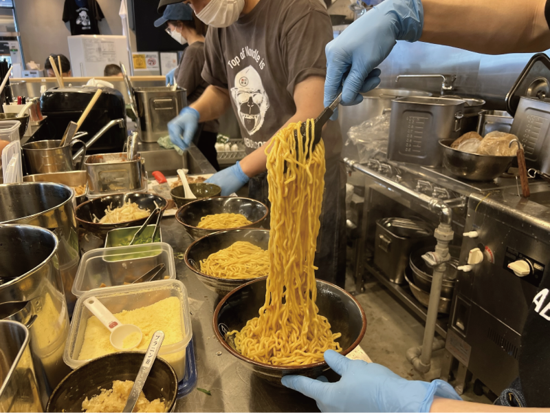 日本油党 新宿東南口支部のアルバイト・バイト求人情報-04