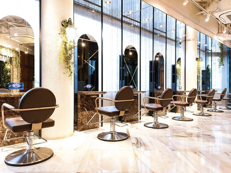 LUXBE SKY 大阪梅田店のアルバイト・バイト求人情報-02