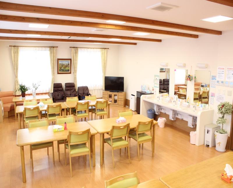 株式会社吉田家具店のアルバイト・バイト求人情報-02