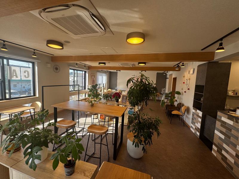 Erich CAFEのアルバイト・バイト求人情報-02