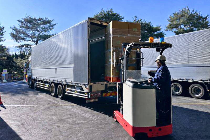 トナミ運輸株式会社の求人情報