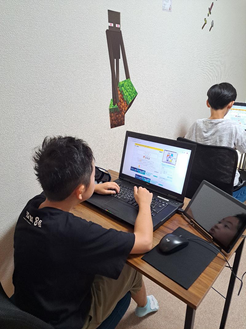 エドモンドプログラミングスクール伊丹校のアルバイト・バイト求人情報-04