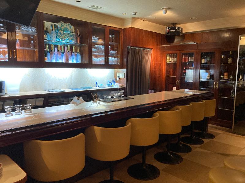 BAR Royalのアルバイト・バイト求人情報-02