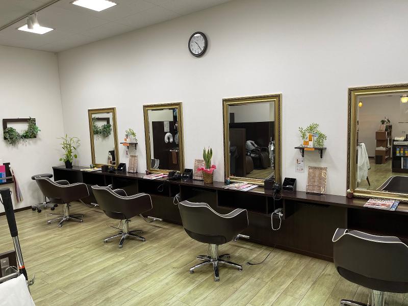 IONA HAIR STUDIO(イオナヘアスタジオ)の求人・転職情報-04