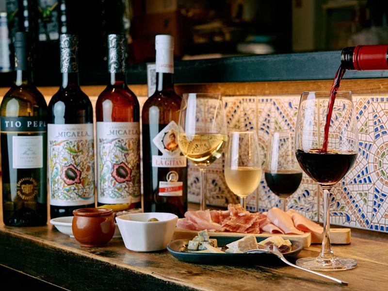 Spanish & Italian Bar MAR‐バルマル‐赤坂見附店のアルバイト・バイト求人情報-03