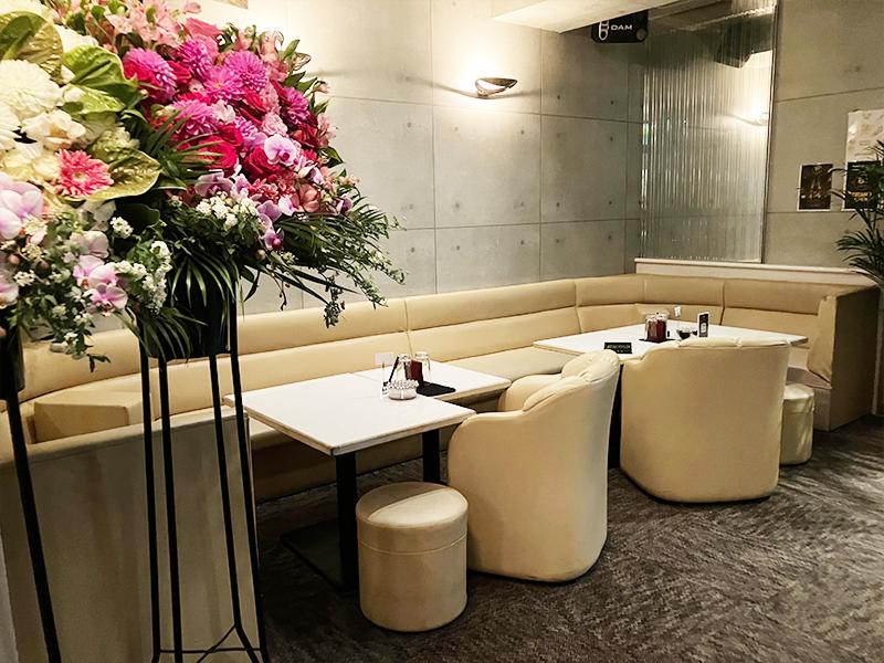 B-1 Lounge MAKUHARIのアルバイト・バイト求人情報-04