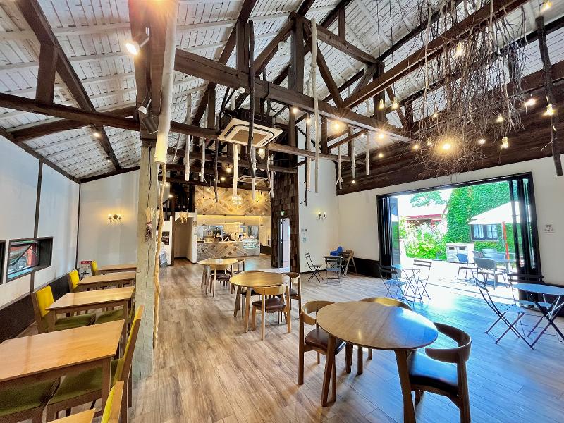 上野ファーム NAYA cafeのアルバイト・バイト求人情報-02