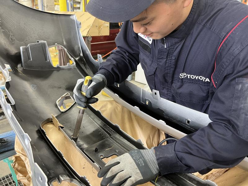 トヨタモビリティ新大阪株式会社のアルバイト・バイト求人情報-03