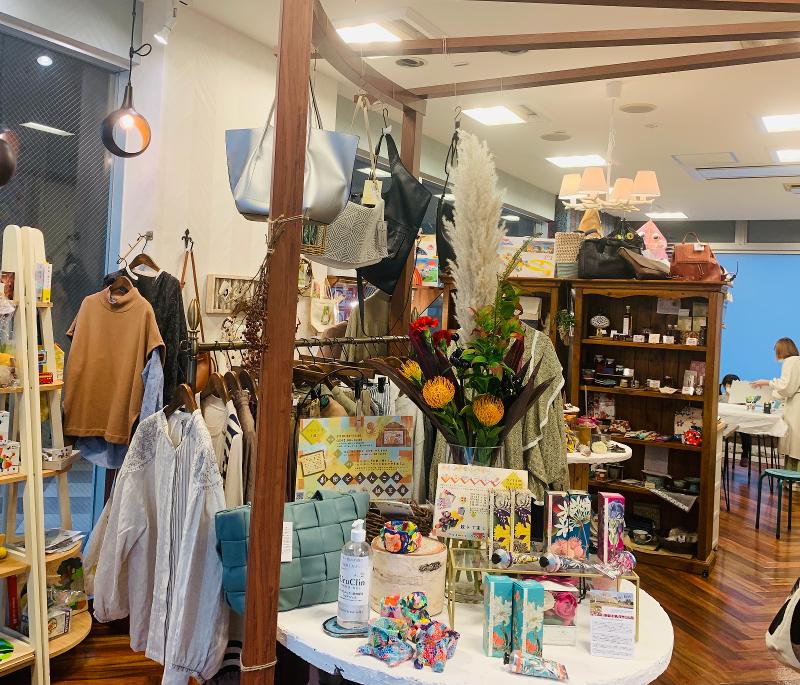 Art School & Shop Cosmic art Miraのアルバイト・バイト求人情報-04