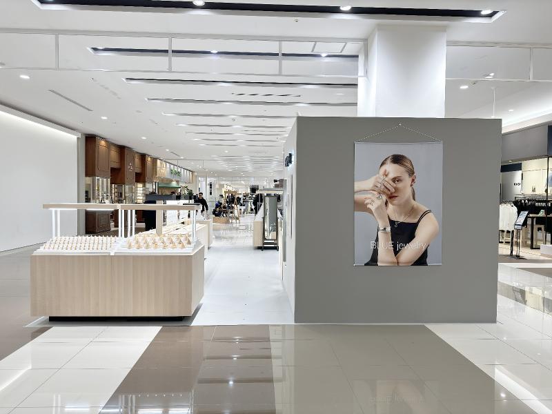 BLUEjewelry　イオンモール岡山店のアルバイト・バイト求人情報-02