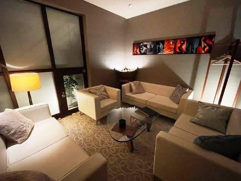 Bar Mocomocoのアルバイト・バイト求人情報-05