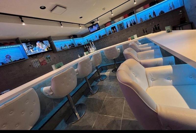 ガールズラウンジ WHITEのアルバイト・バイト求人情報-04