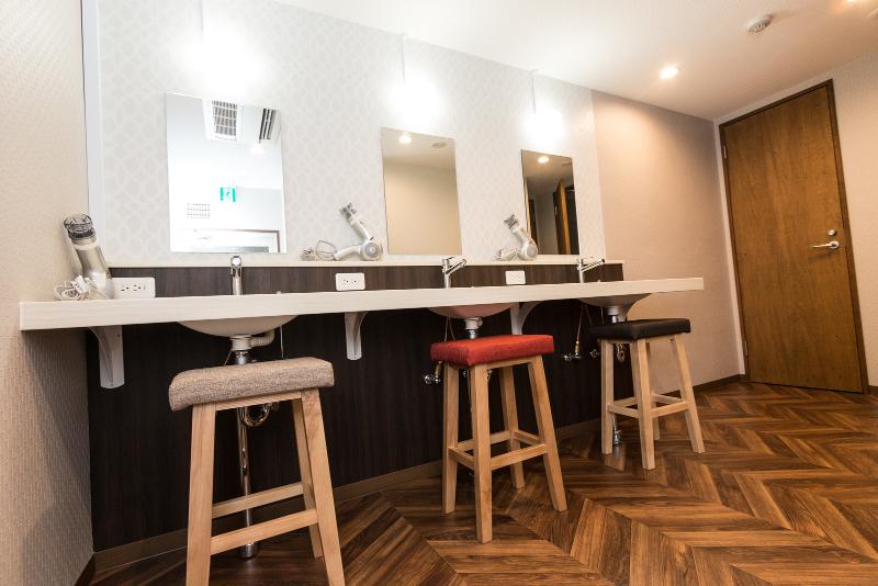 REDHELMETのアルバイト・バイト求人情報-04