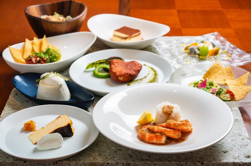 ヒルサイドグリルレストラン【株式会社ワイズリゾート沖縄】のアルバイト・バイト求人情報-03