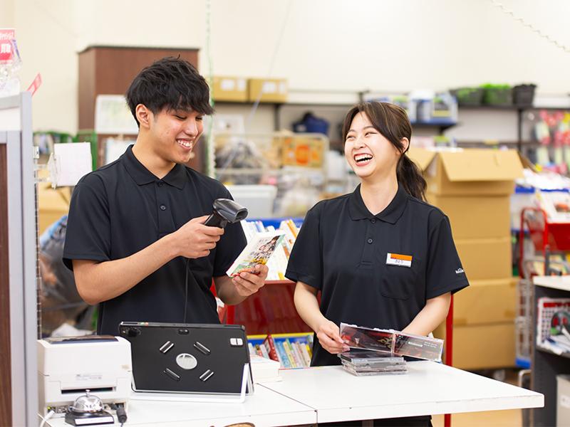 ブックオフコーポレーション株式会社(草加セーモンプラザ店)のアルバイト・バイト求人情報-04
