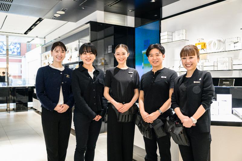 シャネル ビューティコンフィダント 美容部員