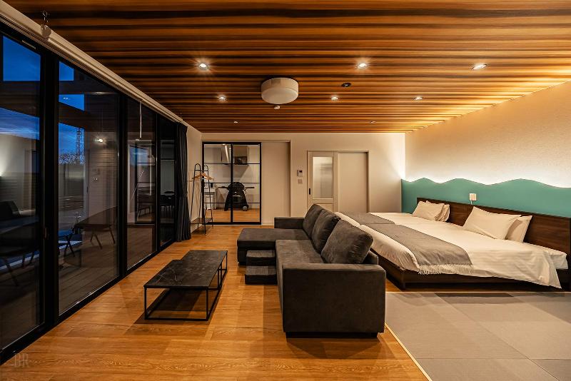 ベイビーブレイン株式会社(①プライベートヴィラAMIRU、②釣ヶ崎グランピングリゾート)の求人・転職情報-04