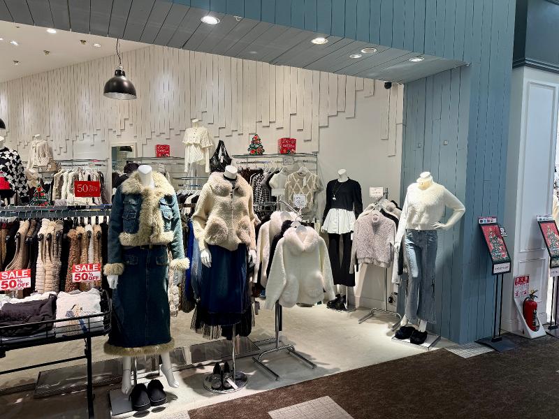 LUZIR　イオンモール大日のアルバイト・バイト求人情報-03