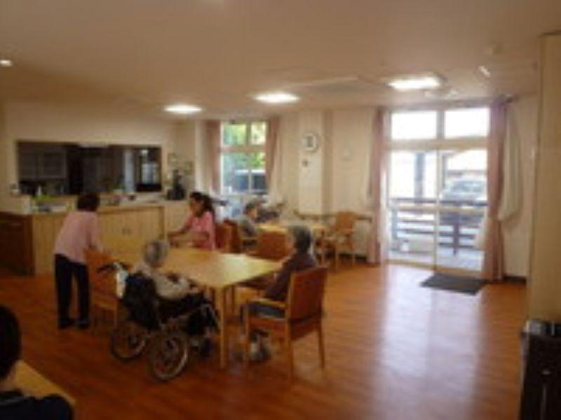 医療法人社団あかつき会グループホーム美咲の家のアルバイト・バイト求人情報-02