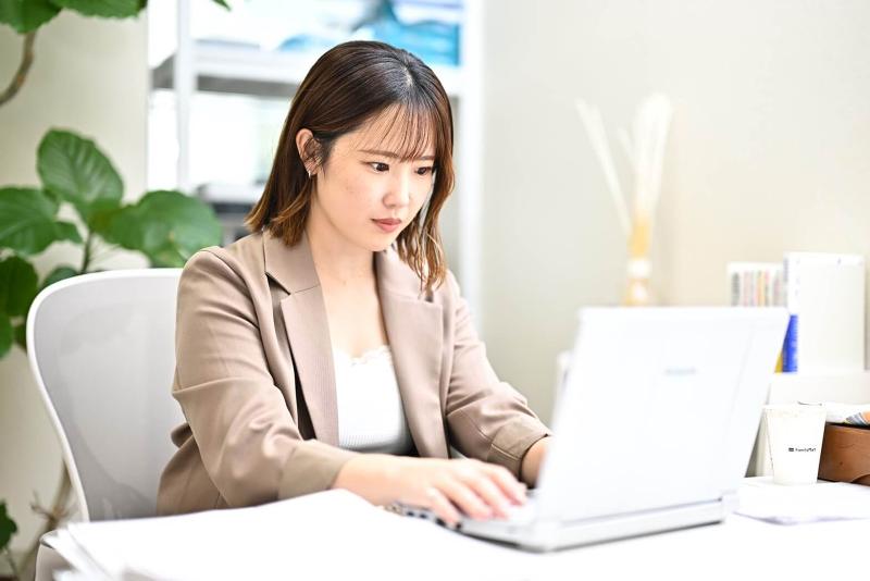 株式会社BELLAのアルバイト・バイト求人情報-02