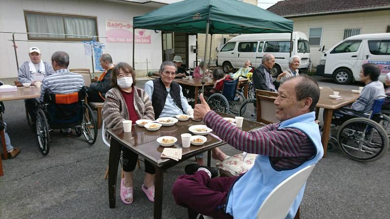 有限会社　ふぁみりーのアルバイト・バイト求人情報-02