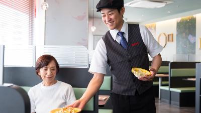 サイゼリア店員 サイゼリヤ 桜街道店のアルバイト・パートの求人情報｜バイトル
