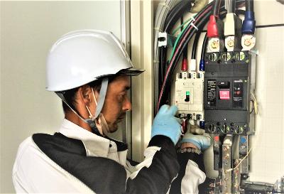 クロス職人、電気工事士 協力業者様 募集中一人親方大歓迎